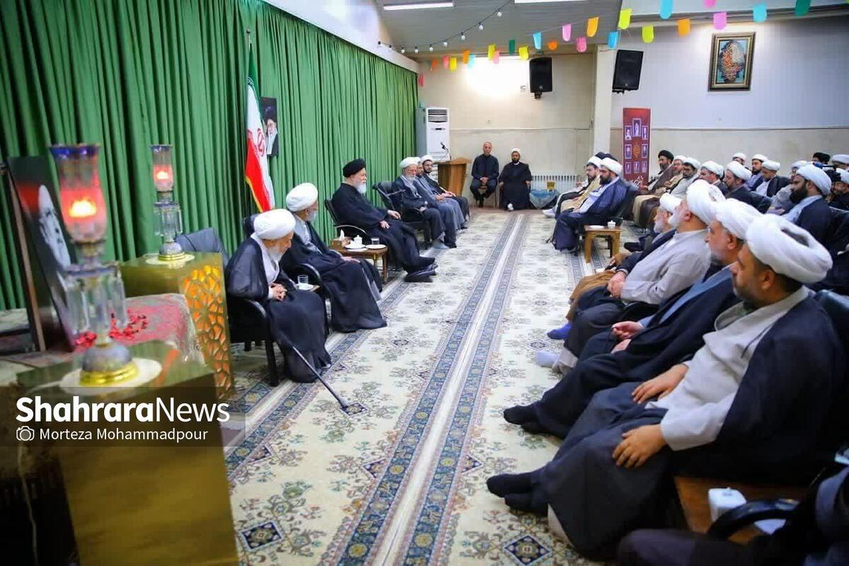 نماینده ولی‌فقیه در خراسان رضوی گفت: خوشبختانه امروز انقلاب به‌عنوان یک جریان قطعی و اصلی مورد توجه تمام بزرگان و اساتید حوزه قرار گرفته است و اساتید حوزه در ترویج انقلاب و اساس نظام و ولایت به مراتب جلودارتر از قبل هستند.