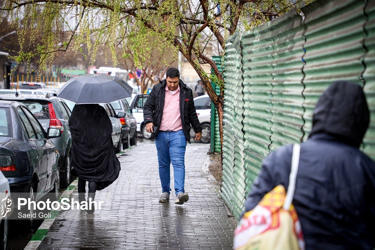 مدیرعامل سازمان آتش‌شانی و خدمات ایمنی شهرداری مشهد گفت: باران شدید ظهر امروز جمعه، ۲۲ تیرماه در مشهد خسارت جدی به همراه نداشت.