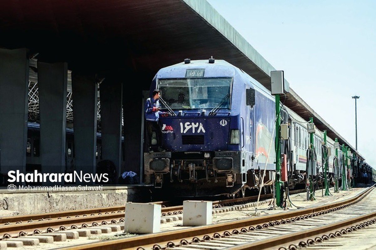 پیش‌فروش بلیت‌ قطارهای مسافربری برای مردادماه از امروز (یکشنبه، ۲۴ تیر ۱۴۰۳) آغاز می‌شود.