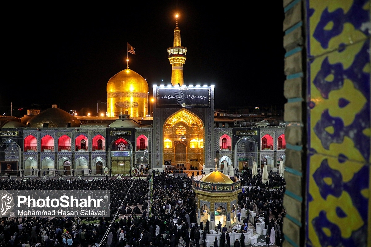 در شام شهادت حضرت اباعبدالله الحسین (ع)، مراسم شام غریبان حسینی، در حرم مطهر رضوی برگزار می‌شود.