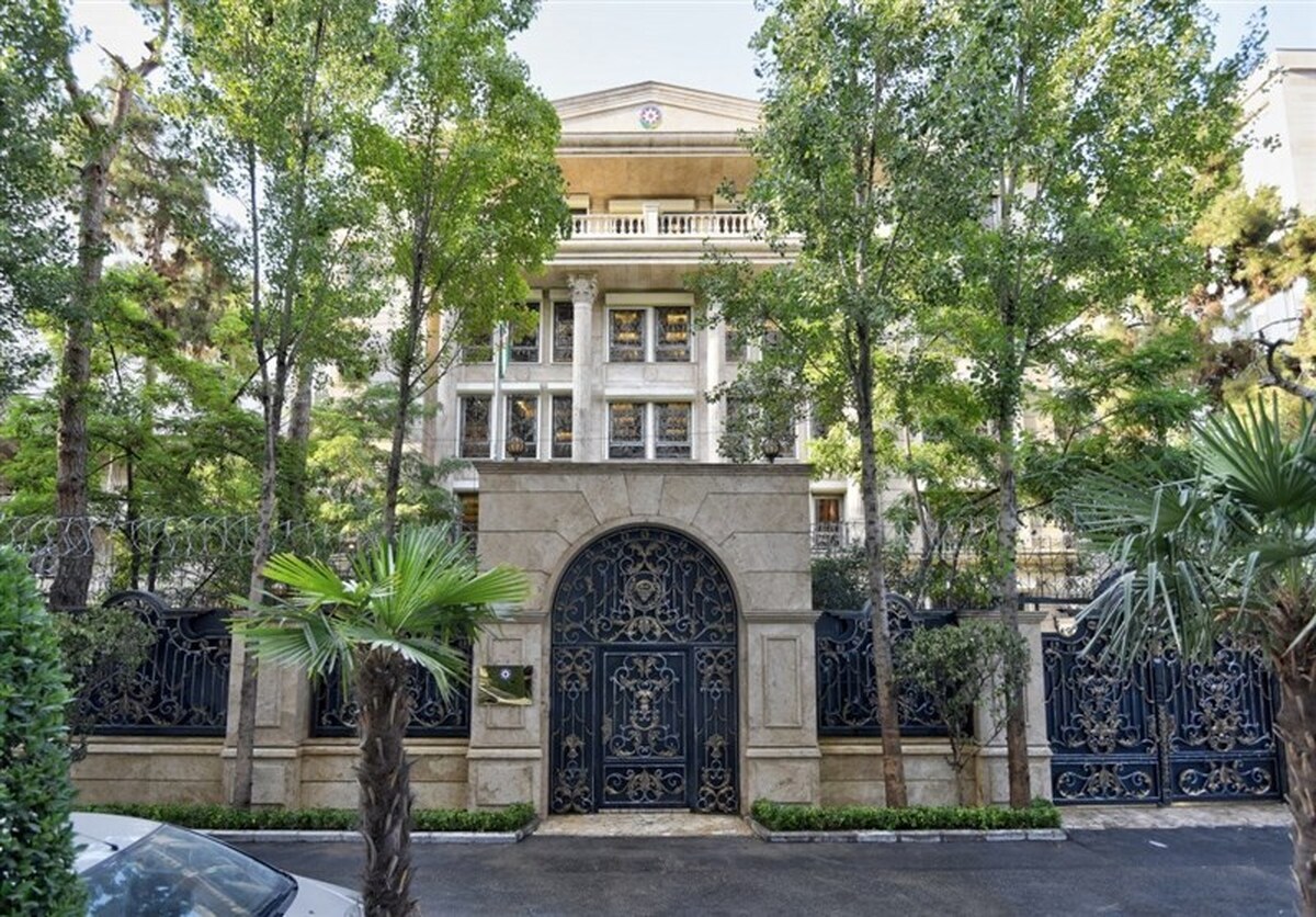 سفارت جمهوری آذربایجان در ایران کار خود را پس از حدود دو سال از سر گرفت.