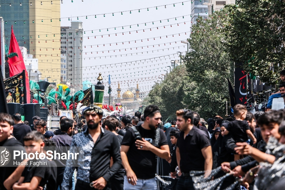 عزاداری ظهر تاسوعا فرصت بی نظیری برای عرض ارادت به ساحت ملکوتی ساقی دشت کربلا و علمدار سپاه عشق است.