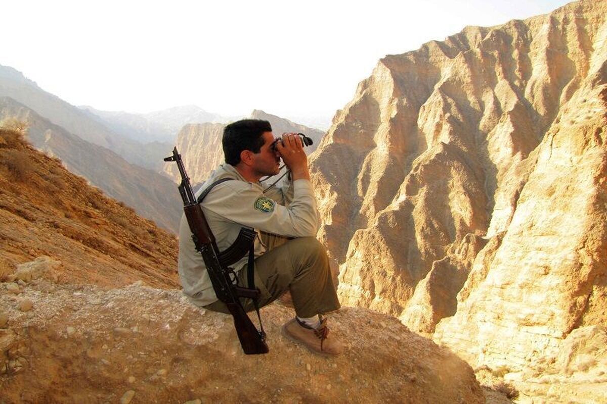 معاون آموزش و مشارکت‌های مردمی سازمان حفاظت محیط زیست از ساخت فیلم سینمایی درباره زندگی محیط‌بانان خبر داد.