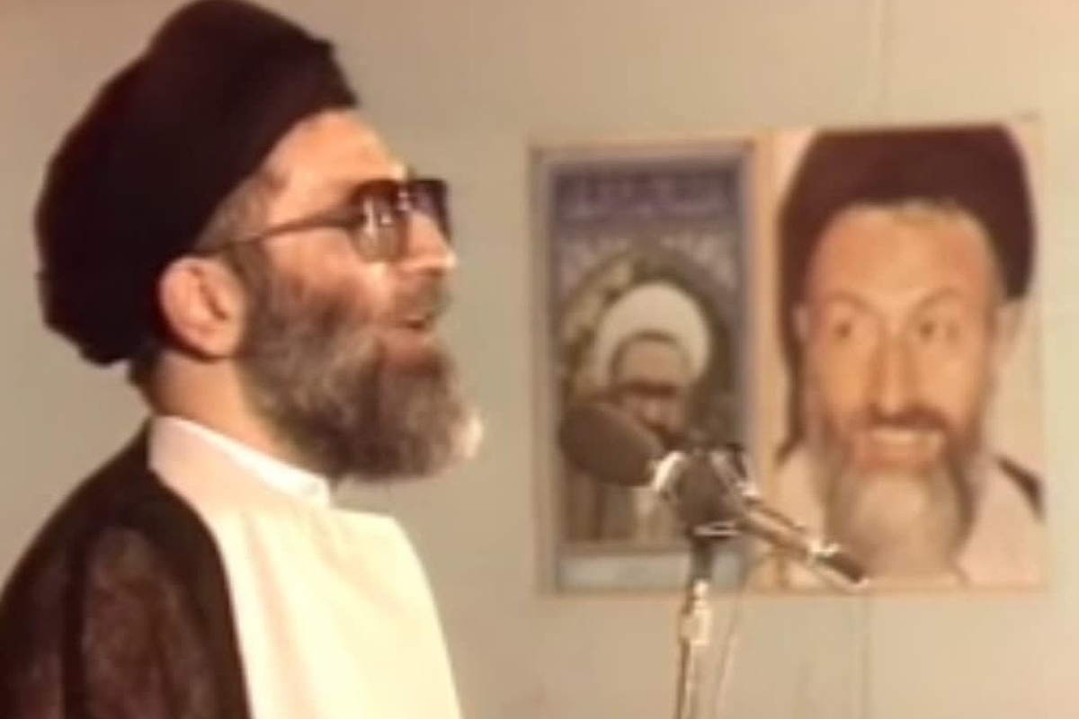 وقتى که زینب رسید آن‌جا جسد عزیزش را روى زمین گرم کربلا افتاده دید به جاى هرگونه عکس‌العملى، به جاى هر گونه شکایتى رفت به طرف جسد عزیزش ابى‌عبداللَه خطاب به جدش پیغمبر صدایش بلند شد «یا رسول‌اللَه صلی علیک ملیک السماء هذا حسینک مرمل بالدماء مقطع الاعضاء»...