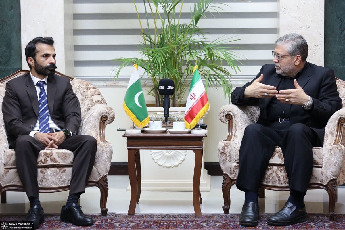 سرکنسول جمهوری پاکستان در مشهد با شهردار مشهدمقدس دیدار و گفت‌وگو کرد.