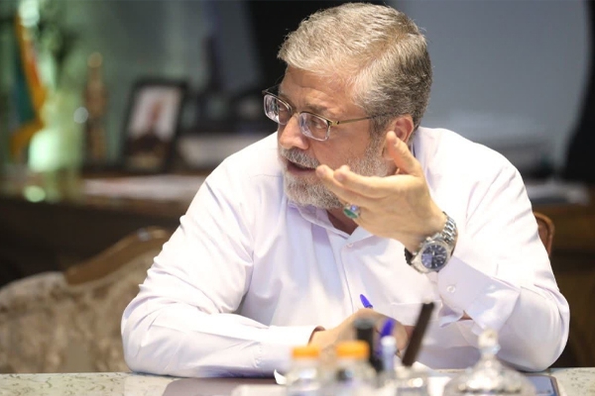 شهردار مشهد در گفت‌وگویی از نیروی حفاظت فیزیکی بوستان خورشید دلجویی کرد.