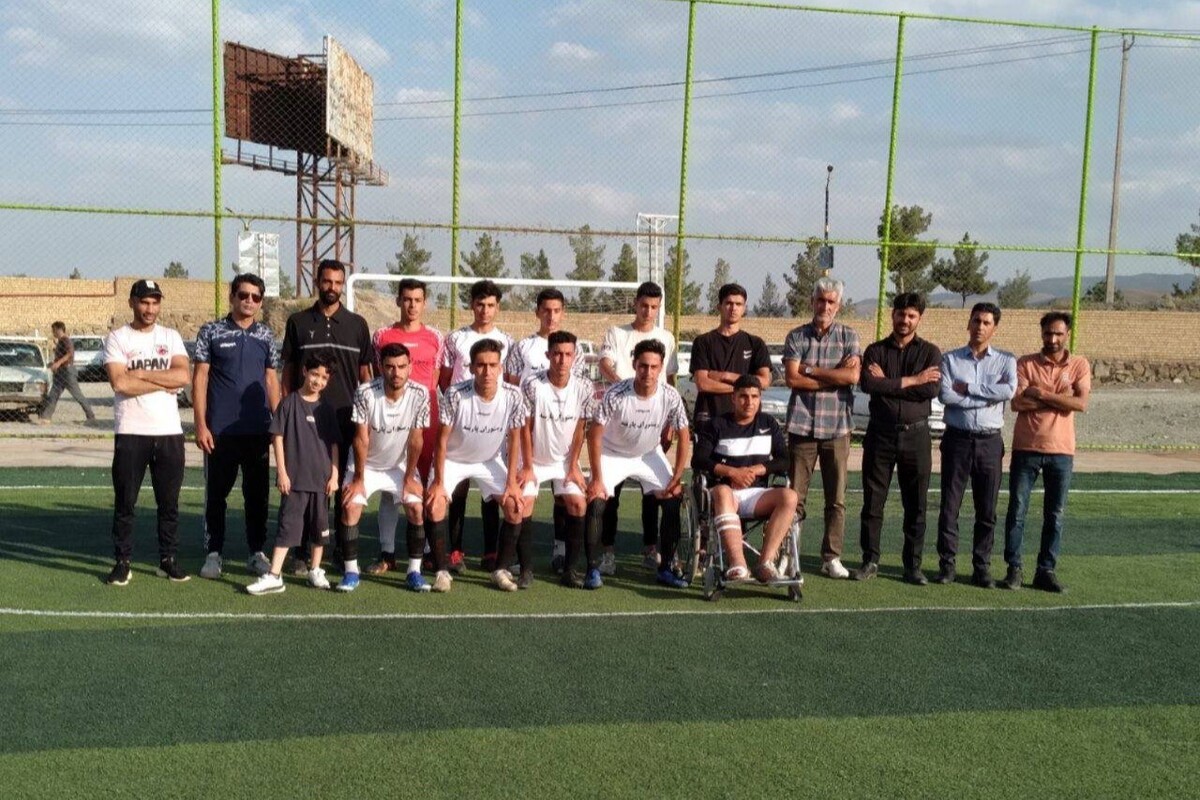 رئیس هیات ورزش روستایی و بازی‌های بومی محلی خراسان‌رضوی گفت: تیم مینی فوتبال روستای ساق زاوه قهرمان مسابقات جام پرچم استان شد.