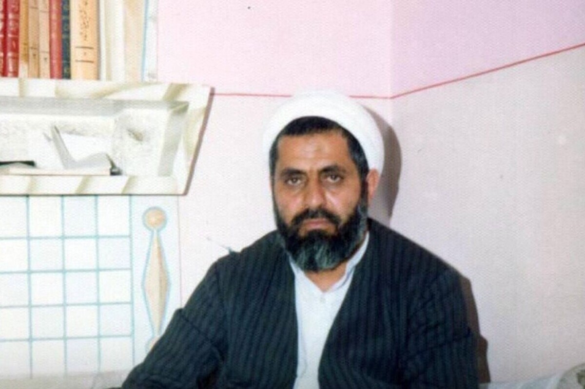 یادی از شیخ احمد کافی، خطیب و واعظ محبوب دهه ۵۰ که طی حادثه‌ای مشکوک در ۳۰ تیر ۱۳۵۷، درگذشت.