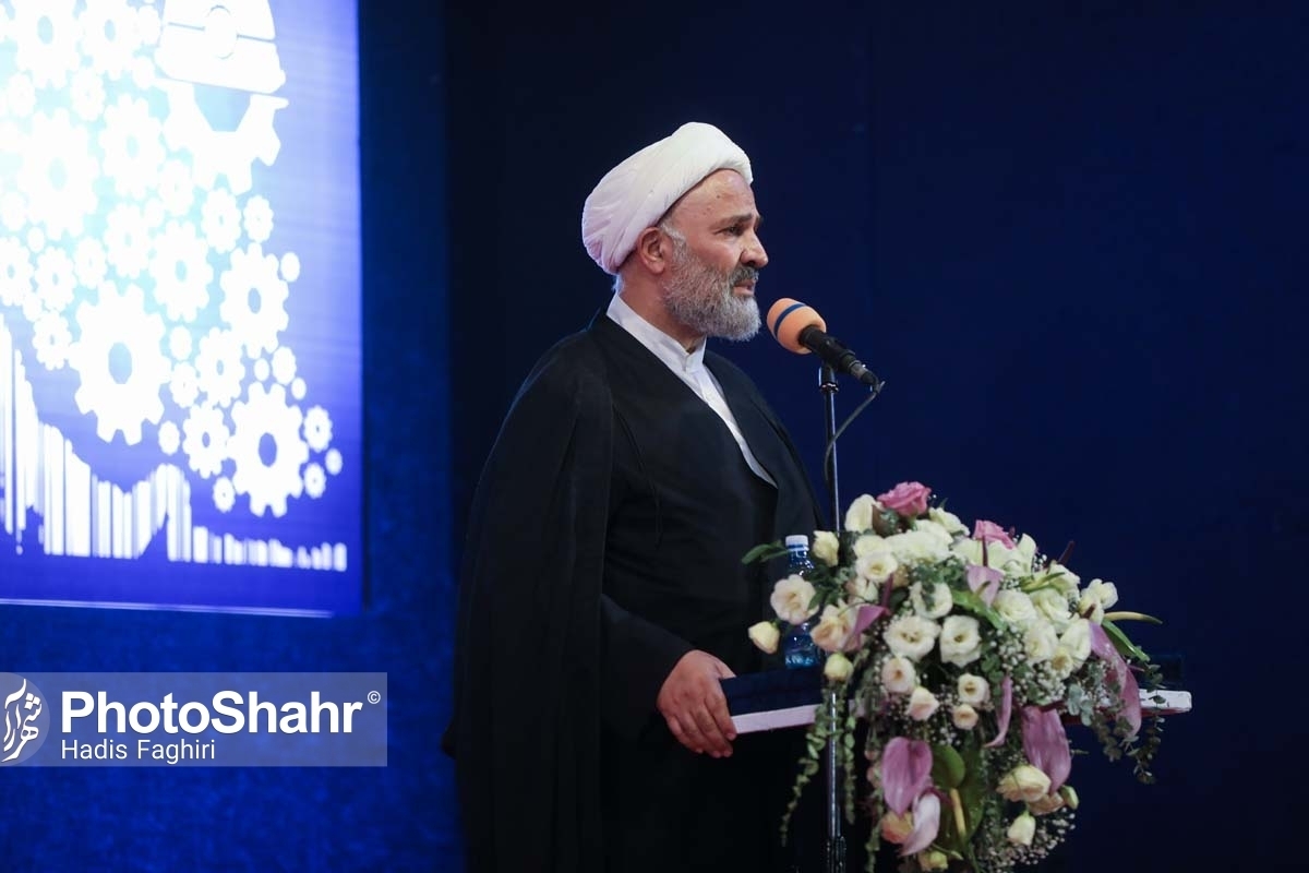 نماینده مردم مشهدوکلات در مجلس شورای اسلامی گفت: باید بسیاری از گفتگو‌ها در فضا‌های غیررسمی بین مجلس و دولت شکل بگیرد. بخش‌های نظارتی مجلس ازجمله کمیسیون اصل‌نود همچون گذشته بنا دارند تا با یک رویکرد حمایتی، نظارت‌های لازم را بر دولت داشته باشند.