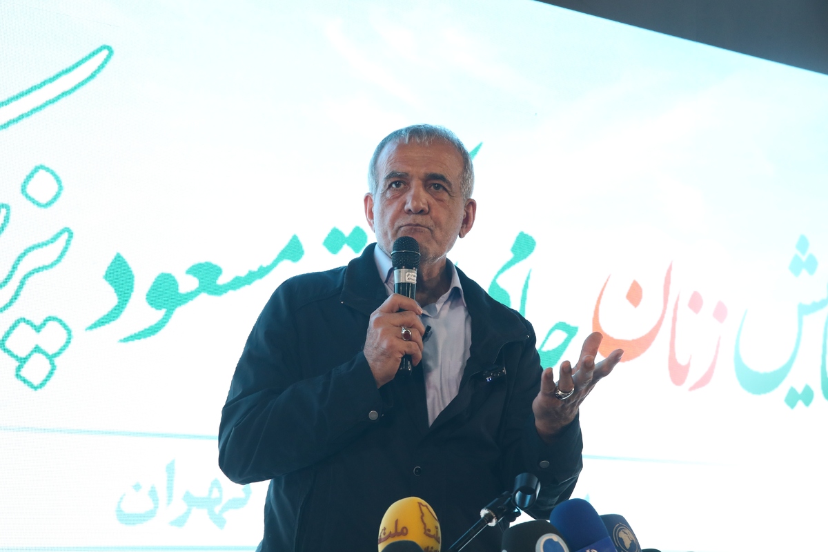 رئیس ستاد مسعود پزشکیان در خراسان رضوی از زمان و مکان دقیق دیدار مردمی این کاندیدای ریاست جمهوری در مشهد خبر داد.