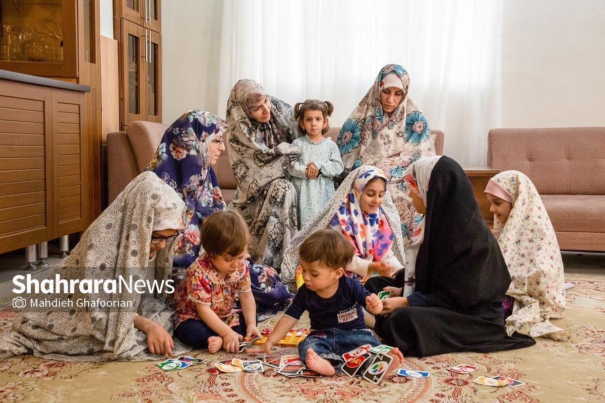 حفظ رابطه خوب با فرزندان بزرگسالتان می‌تواند کاری دشوار باشد. گاهی اوقات، رفتارهایی که زمانی در جوانی قابل قبول بودند، اکنون می‌توانند موجب ناراحتی و سوءتفاهم شوند.