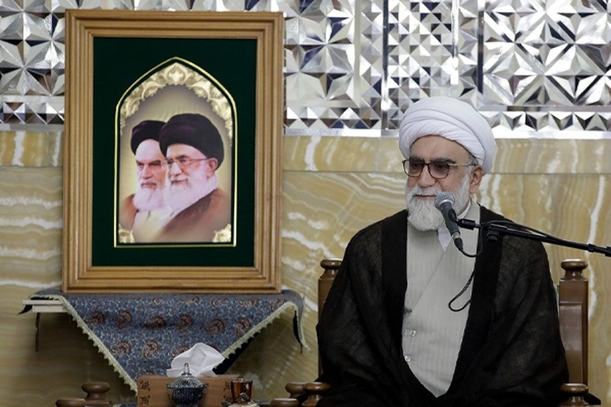 تولیت آستان قدس رضوی گفت: کسی را باید انتخاب کرد که شعارها، سخنان و مواضع او با معیارهای انقلابی و سیاست‎ های امام راحل و رهبر معظم انقلاب منطبق‎ و نزدیک‎تر باشد.