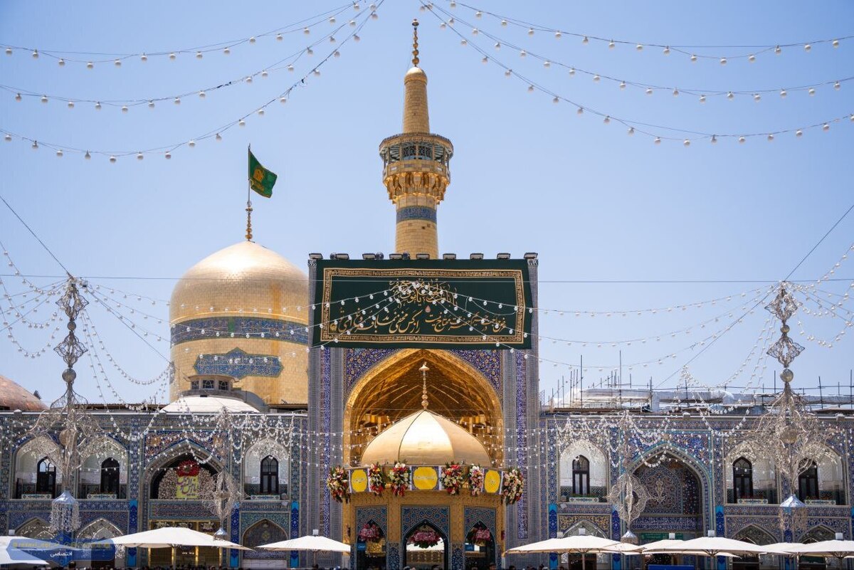 کتیبه میلاد باسعادت باب الحوائج ، موسی‌بن‌جعفر، امام کاظم علیه‌السلام، همزمان با فرارسیدن این عید مبارک در حرم مطهر رضوی نصب شد.