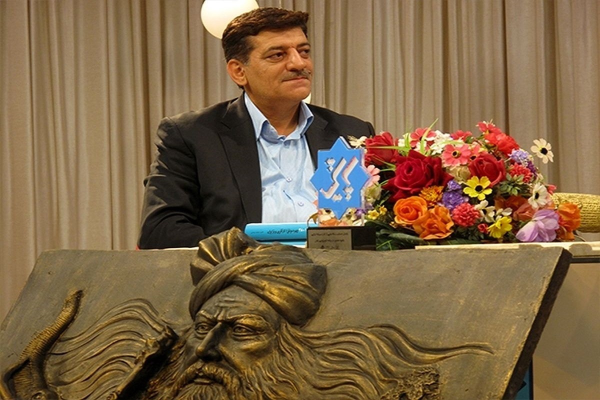 استاد اسفندیار ایمان‌زاده، تندیس‌گر و مجسمه‌ساز برجسته ایرانی، در سکوت خبری به خاک سپرده شد.