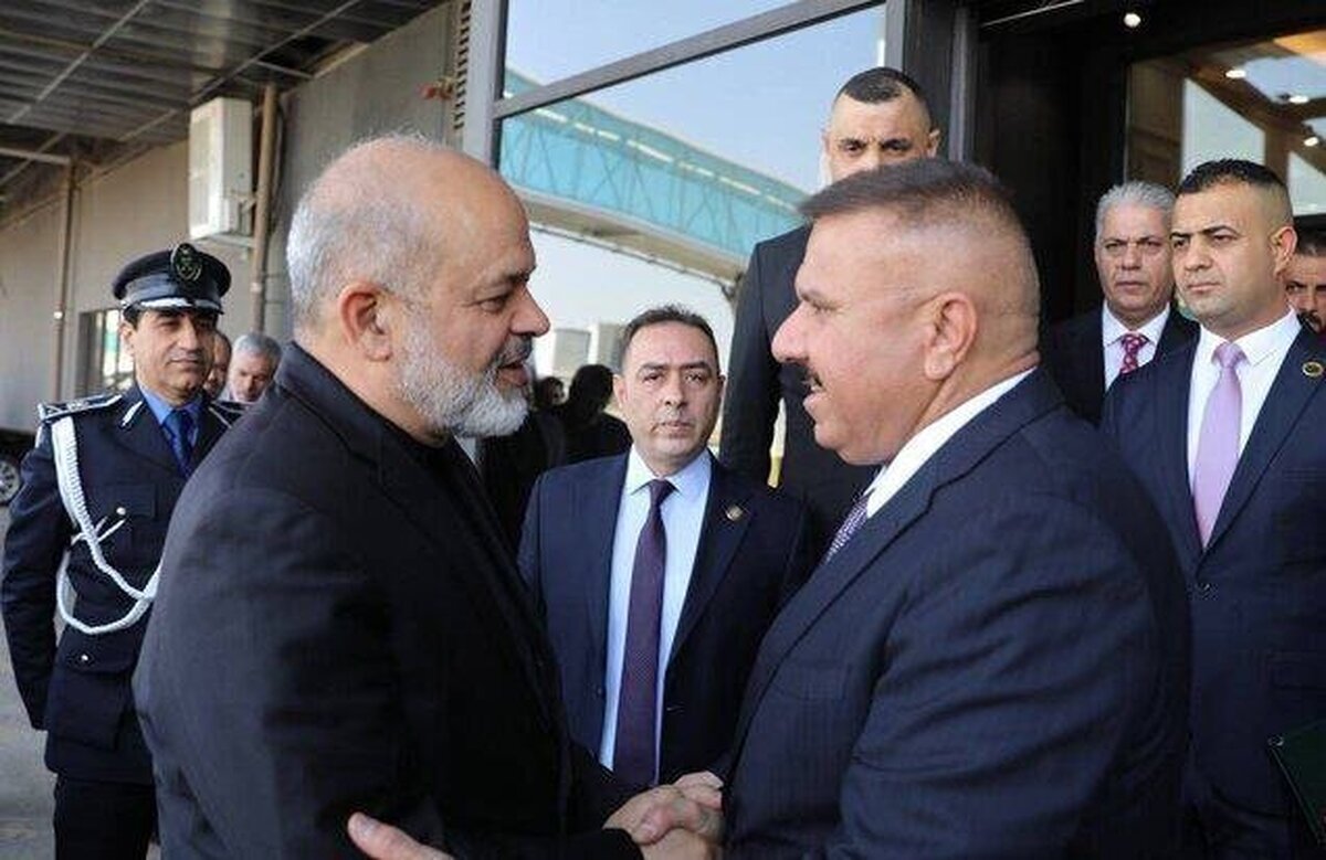 وزیر کشور جمهوری اسلامی ایران به منظور شرکت در دومین کنفرانس منطقه ای مبارزه با مواد مخدر کشورهای همجوار عراق وارد بغداد شد.