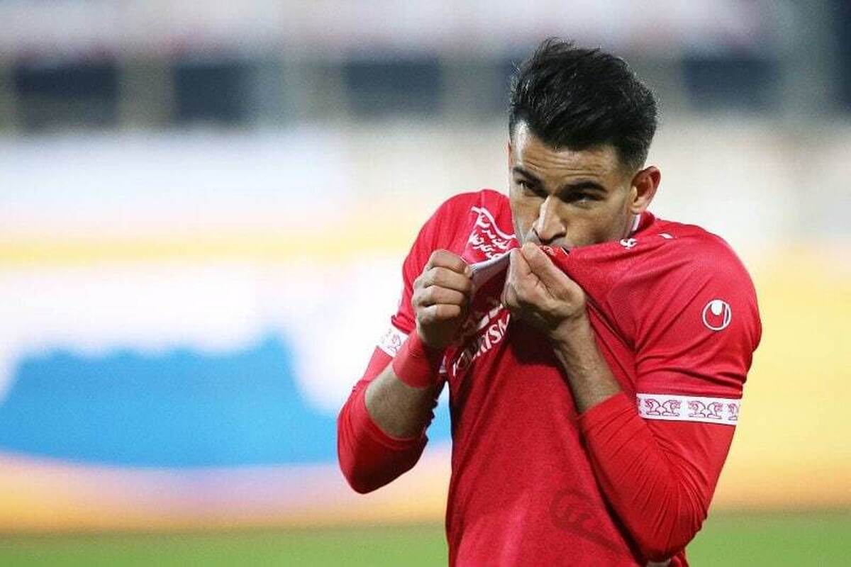 مهاجم پرسپولیس به تمرینات گروهی این تیم بازگشت.