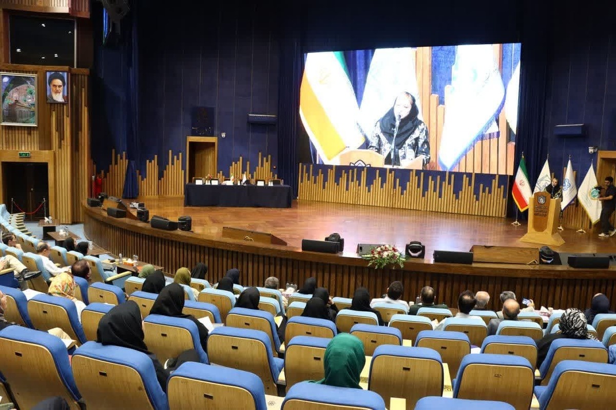 رئیس انجمن پزشکان عمومی خراسان‌رضوی گفت: مطب‌های پزشکان عمومی یکی‌یکی در حال تعطیلی است.