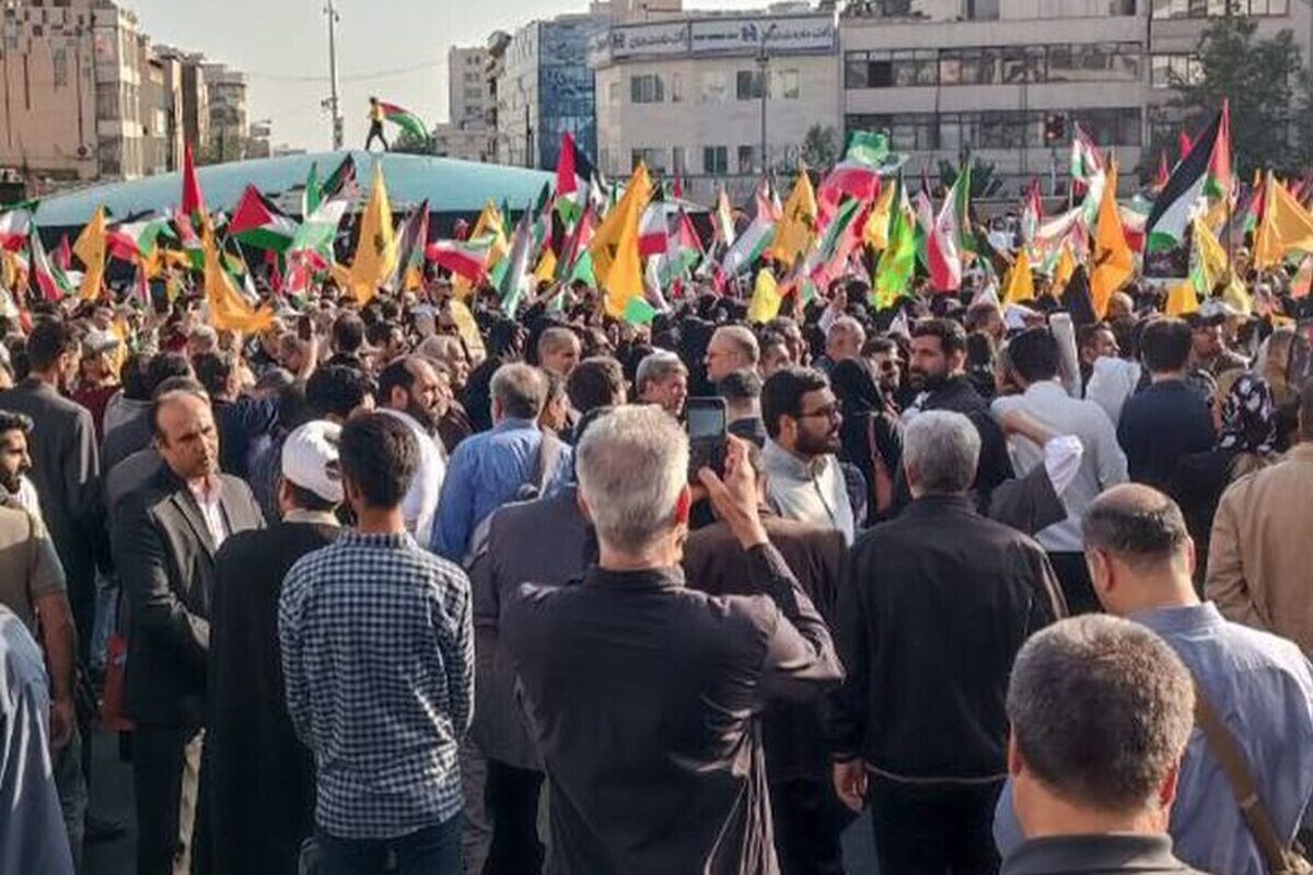 راهپیمایی دانشجویی و مردمی در اعتراض به اقدامات رژیم صهیونیستی امروز  پنجشنبه ۱۱ مرداد ساعت ۱۷:۳۰ از چهارراه شهدا تا حرم مطهر  رضوی برگزار شد.