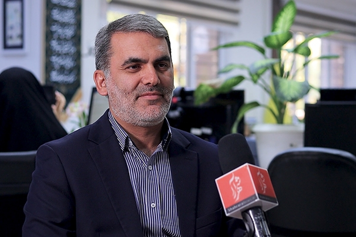 رئیس مجمع نمایندگان خراسان رضوی گفت: مافیای زعفران در هر کیلوگرم طلای سرخ، بیش از ۱۲۷۰ دلار سود کسب می‌کند.