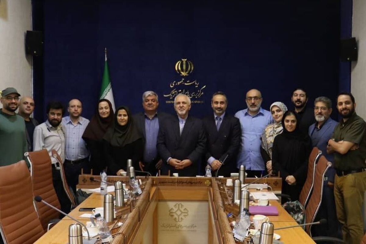 معاون راهبردی رئیس‌جمهوری گزارشی از دیدارهای روز نخست کاری خود ارائه کرد.
