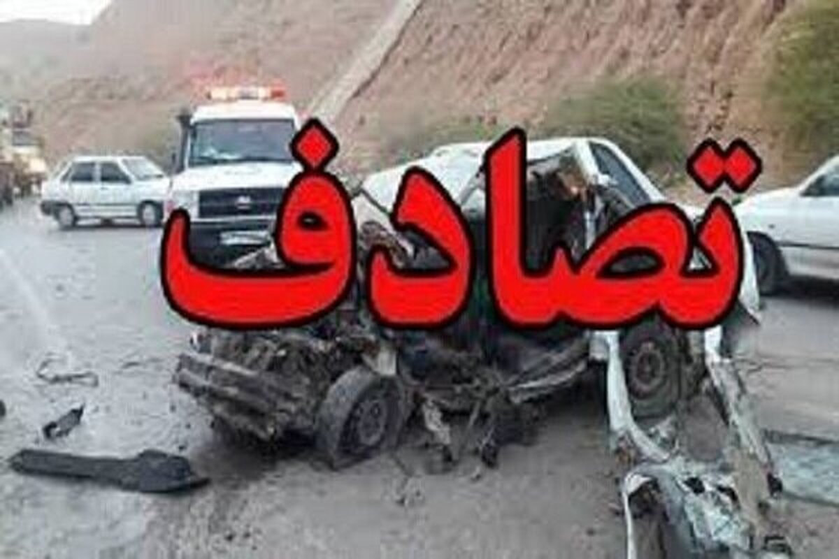 سرپرست اورژانس ۱۱۵ دانشگاه علوم پزشکی سبزوار از نجات جان سه مصدوم حادثه واژگونی خودرو سواری در شرق شاهرود با بالگرد اورژانس هوایی غرب خراسان رضوی خبر داد.