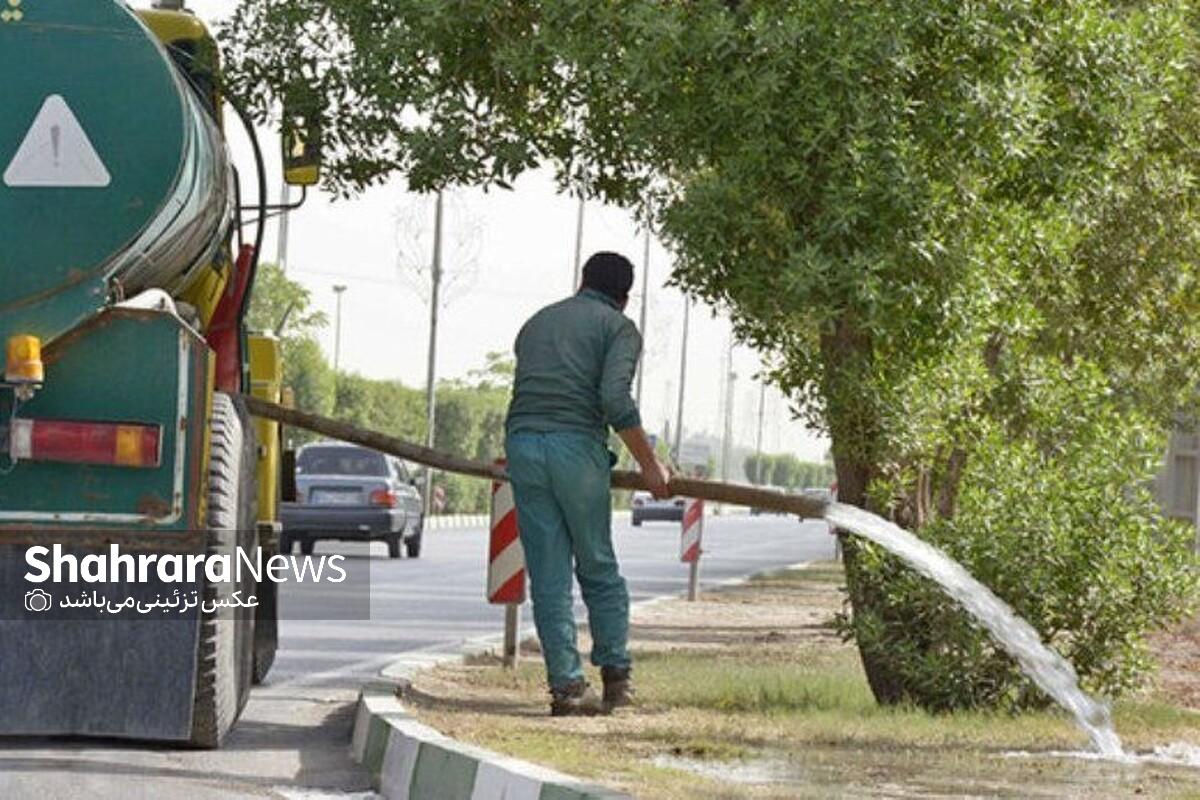 پاسخ سید معین‌رضا فرخنده، مسئول امور روابط عمومی معاونت محیط زیست و خدمات شهری شهرداری مشهد به گلایه شهروند از نحوه آبیاری فضای سبز.