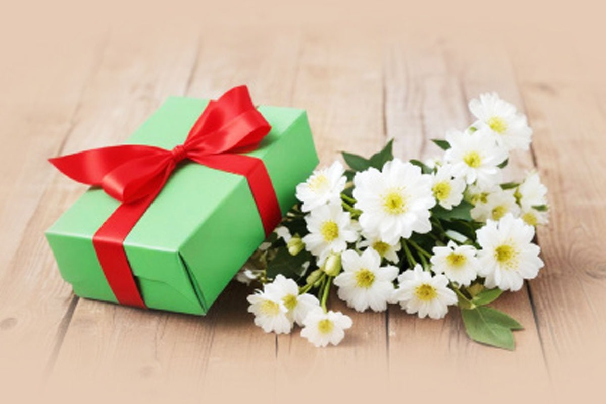 اگر هزاران کار هم انجام دهیم، اما خوش‌اخلاق نباشیم و به تعبیر دینی حُسن خُلق نداشته باشیم، فایده‌ای ندارد. برای همین هم آموزه‌های دینی بر خوش‌اخلاقی تأکید بسیار می‌کنند.
