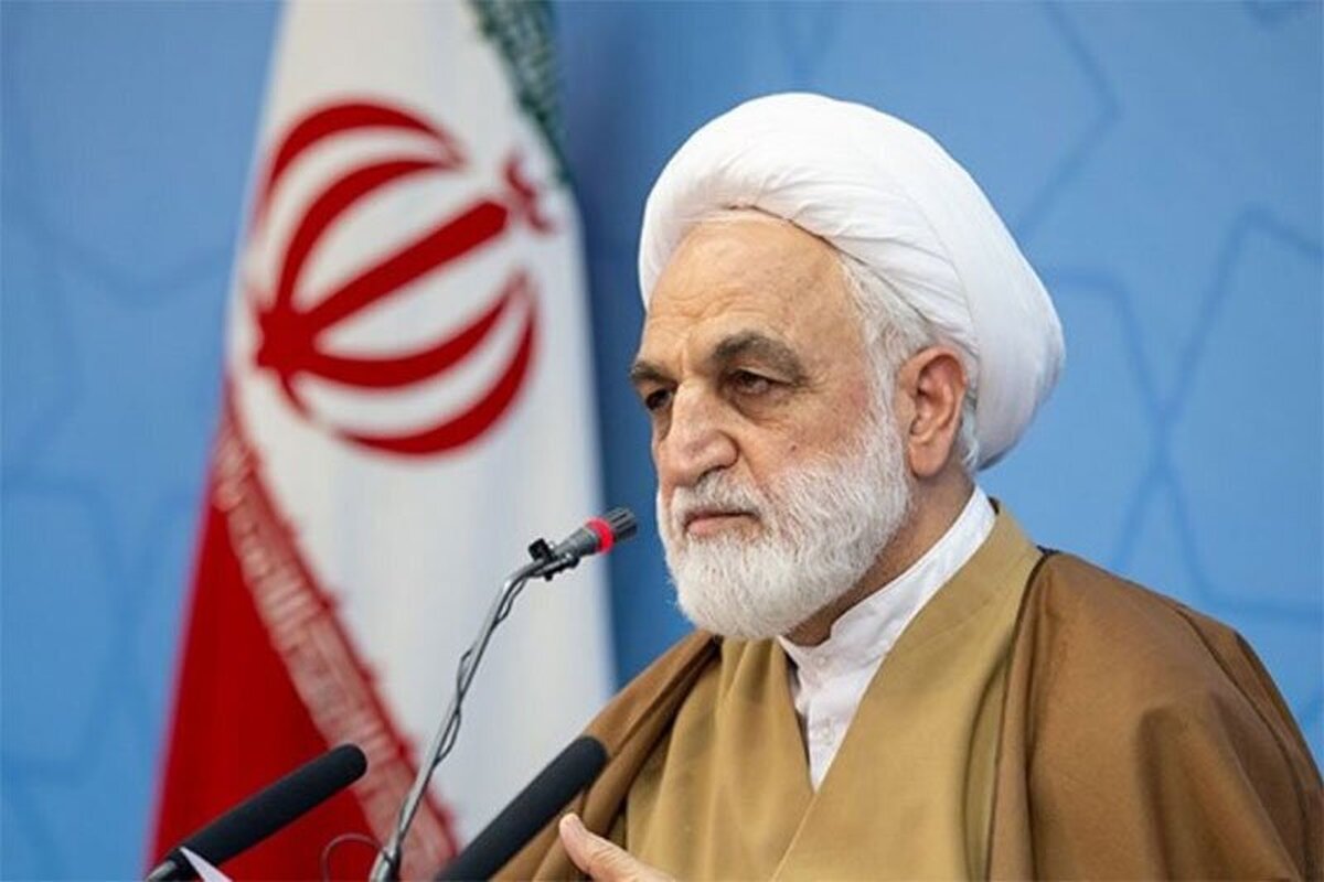 رئیس قوه‌قضائیه با بیان اینکه آمار ورودی به زندان‌های سراسر کشور طی سه ماه ابتدایی سال جاری نسبت به مدت مشابه سال گذشته، کاهشی بوده است، گفت: برخی استان‌های کشور در امر کاهش ورودی به زندان‌ها و اجرای مفاد دستورالعمل سامان‌دهی زندانیان و کاهش جمعیت کیفری زندان‌ها، توفیقات مطلوبی کسب کردند.