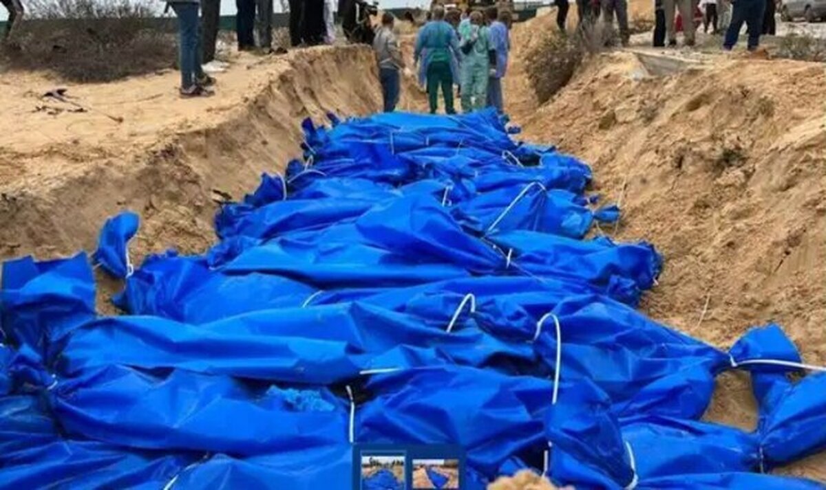رژیم اشغالگر امروز پیکر ۸۰ نفر شهید فلسطینی مدفون در خان یونس را تحویل جنبش حماس داده است.