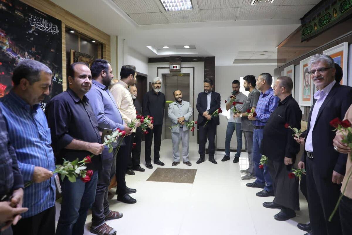 اعضای شورای اجتماعی محلات شهر مشهد از مؤسسه فرهنگی شهرآرا به مناسبت روز خبرنگار بازدید کردند.