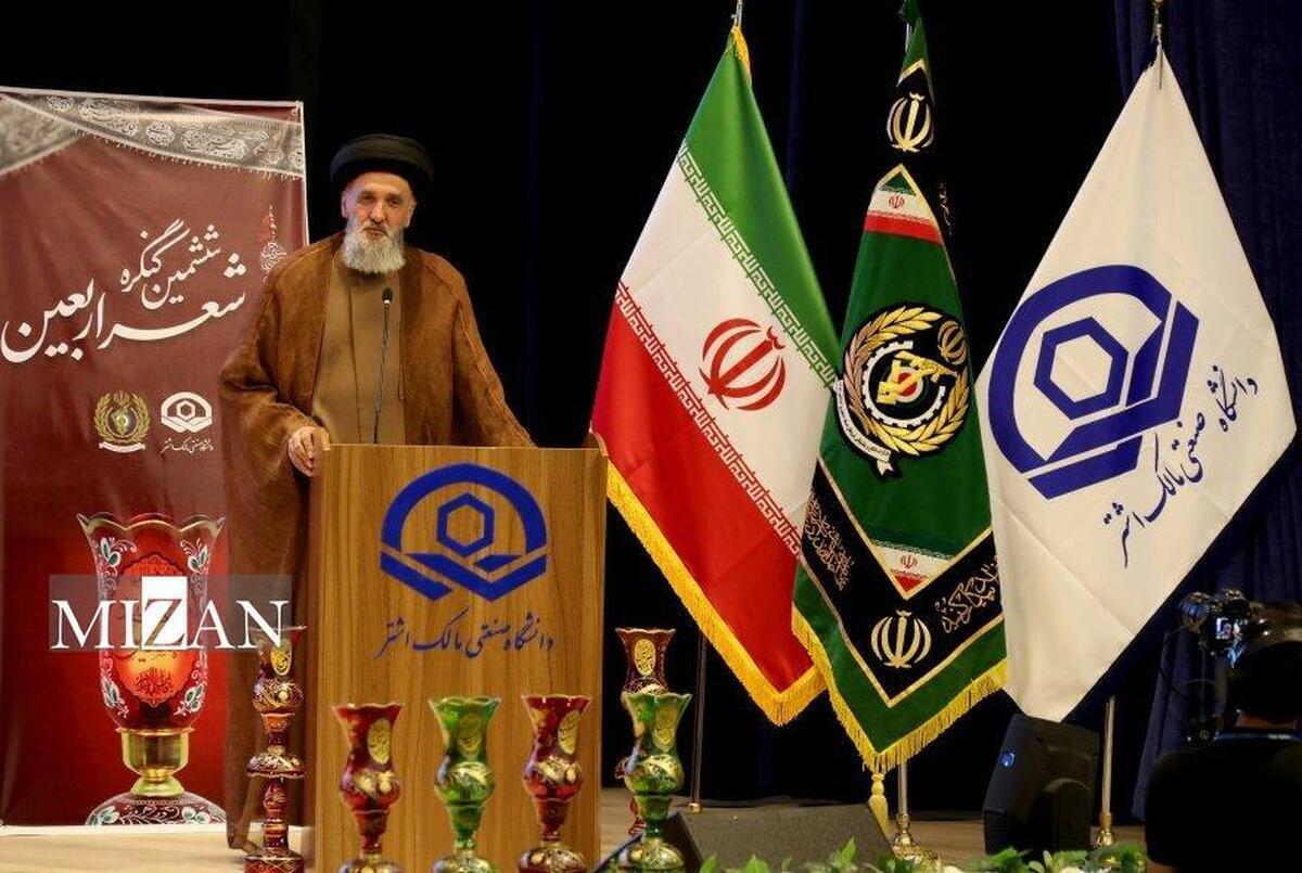 رئیس سازمان عقیدتی سیاسی وزارت دفاع با بیان اینکه امپراتوری رسانه‌های استعماری درصدد خاموش کردن واقعه اربعین هستند، گفت: زبان هنر اهمیت بسیاری در معرفی جلوه‌های نورانی اربعین دارد و از این رو زبان هنر و ادبیات یکی از موضوعات مهمی است که باید به آن توجه ویژه‌ای شود.