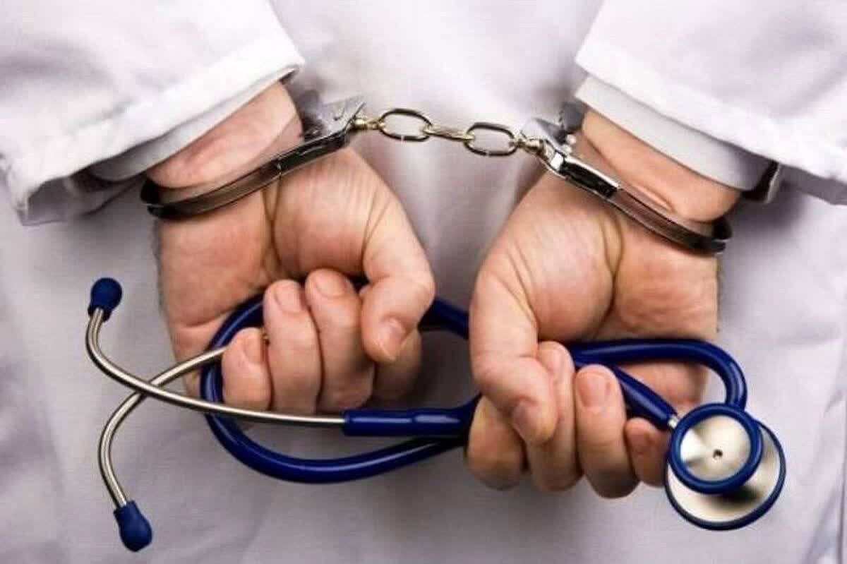 معاون فنی و نظارت سازمان نظام پزشکی از تنظیم جدول تفکیکی تخلفات پزشک‌نما‌ها خبر داد.