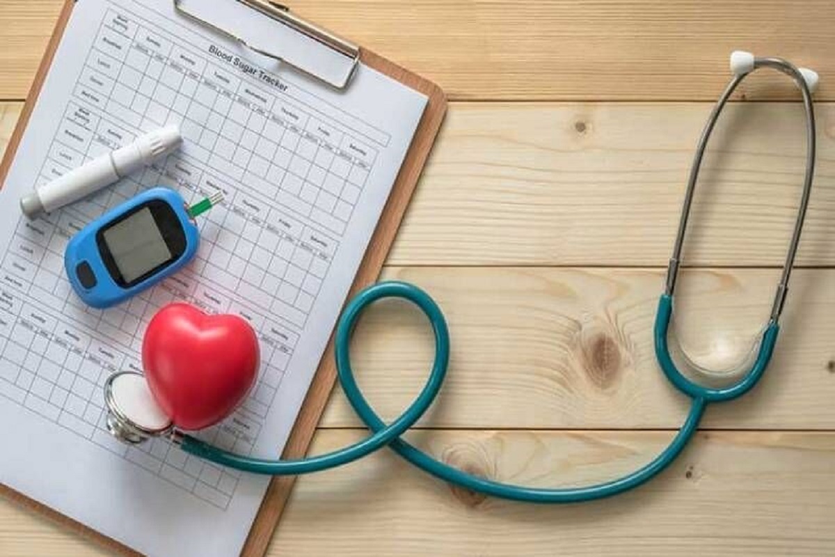 مدیر پرستاری مرکز آموزشی، پژوهشی و درمانی امام‌رضا(ع)، از مراکز زیر پوشش دانشگاه علوم پزشکی مشهد، اظهار کرد: در راستای شناسایی زودهنگام بیماری‌های مزمن، بیش‌از شش هزار نفر زیر پوشش غربالگری فشارخون بالا و دیابت قرار گرفتند.