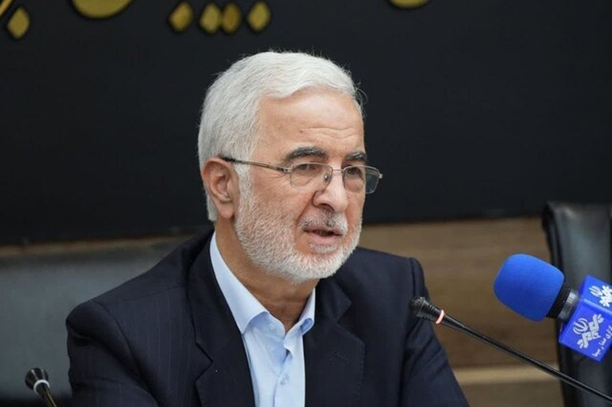 سخنگوی کمیسیون امنیت ملی و سیاست خارجی مجلس شورای اسلامی گفت در جلسه امروز این کمیسیون وزیر پیشنهادی کشور بیان داشت که باید ورود اتباع به کشورمان متوقف شوند و بعد هم آنها را ساماندهی کنیم که راهکارش برای ساماندهی آنها انسداد مرز بود.