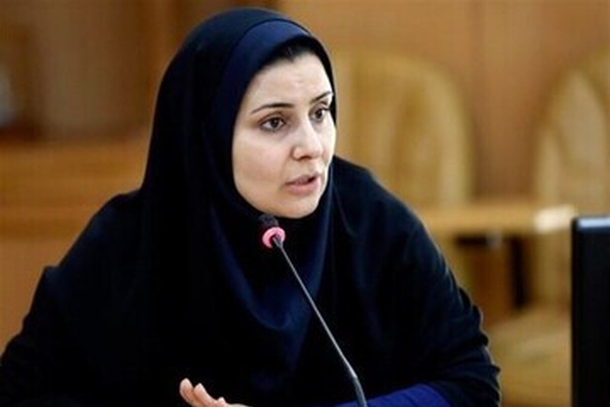 نایب رئیس مجلس با تایید سوابق و تخصص «فرزانه صادق مالواجرد» گزینه پیشنهادی رئیس‌جمهوری برای تصدی وزارت راه ‌و شهرسازی، تاکیدکرد: مجلس به انتخاب یک خانم برای تصدی وزارت راه اعتماد می‌کند.