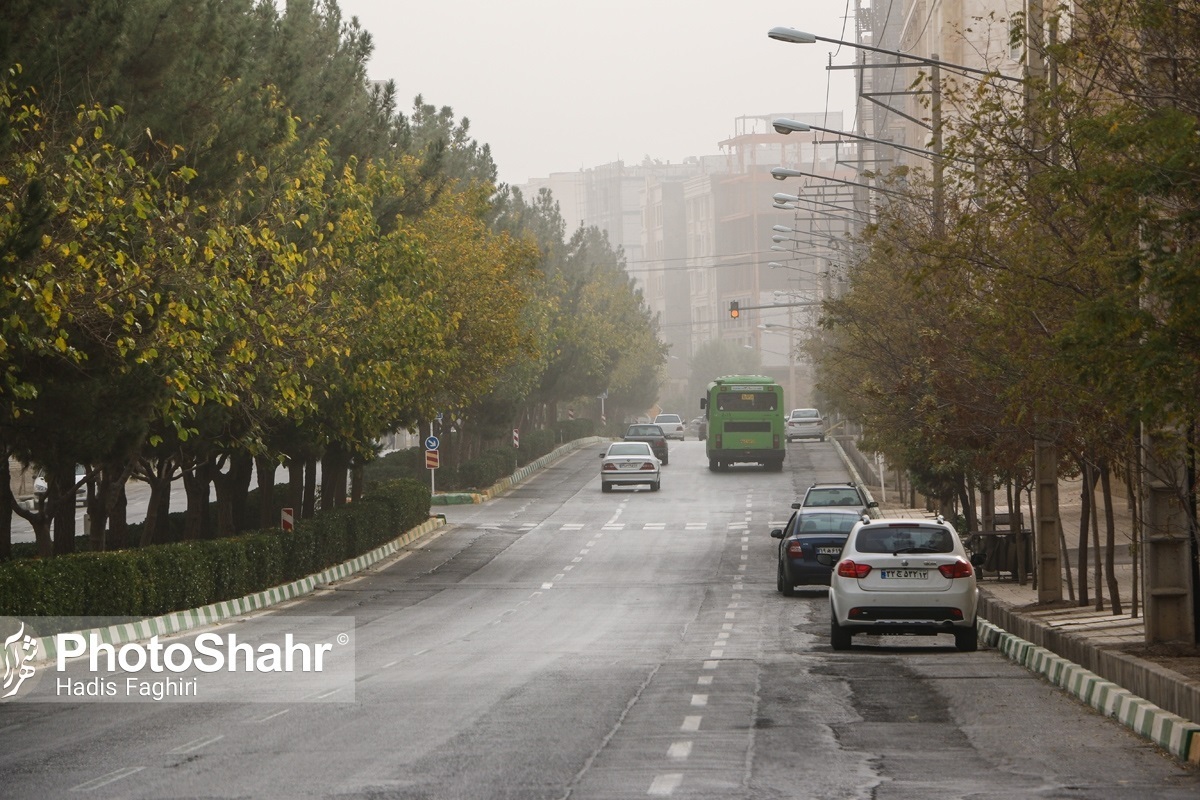 بر اساس اعلام واحد بهداشت هوای معاونت بهداشت دانشگاه علوم پزشکی مشهد، کیفیت هوای شهر مشهد در ۲۴ ساعت گذشته با عدد ۱۰۴ در شرایط ناسالم برای گروه‌های حساس است.