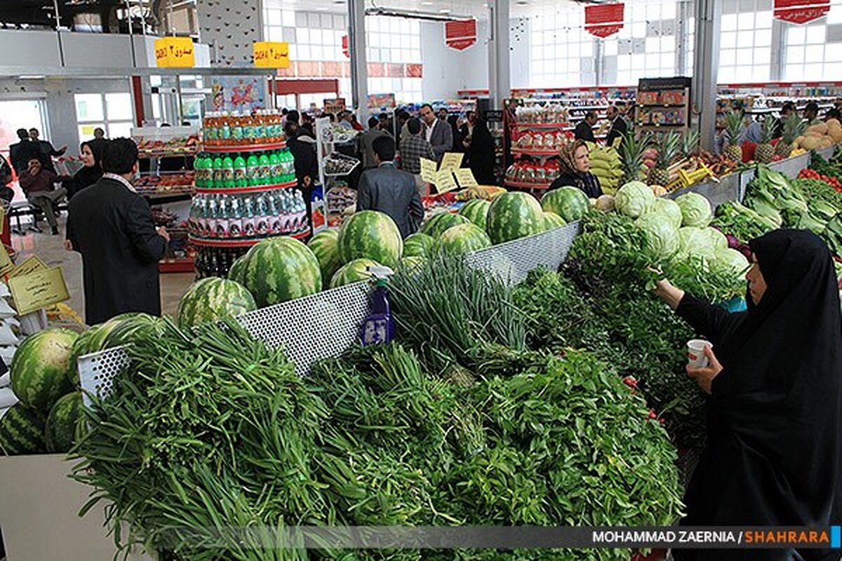 اتحادیه صنف بارفروشان مشهد نرخ انواع میوه و صیفی جات امروز مشهد را اعلام کرد.