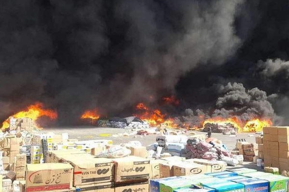 مدیر‌کل راهداری و حمل‌و‌نقل جاده‌ای خراسان‌رضوی گفت: پنج دستگاه کامیون ایرانی در جریان آتش‌سوزی دیروز (چهارشنبه، ۲۴ مرداد) گمرک هرات، آتش گرفتند.