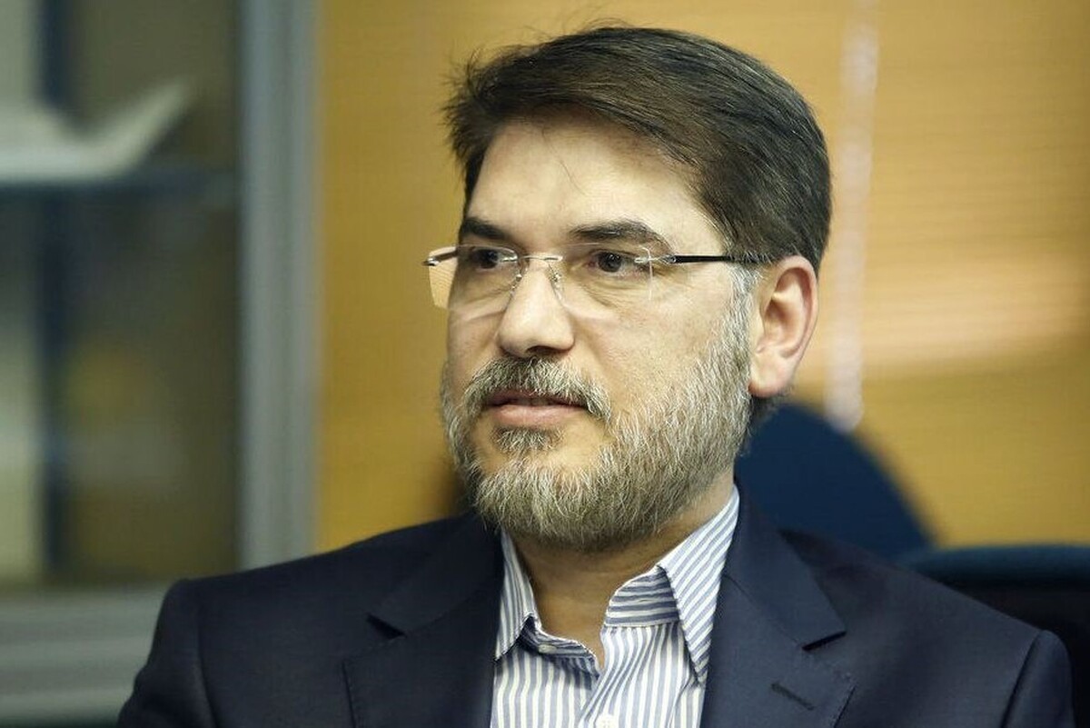 رئیس انجمن حقوق‌شناسی و عضو هیئت‌علمی دانشگاه علامه طباطبایی گفت: «حسین سیمایی‌صراف» وزیر پیشنهادی علوم، تحقیقات و فناوری از بدنه دانشگاه است و درد دانشگاه را به طور کامل می‌فهمد و در این وزارت‌خانه موفق عمل خواهد کرد.