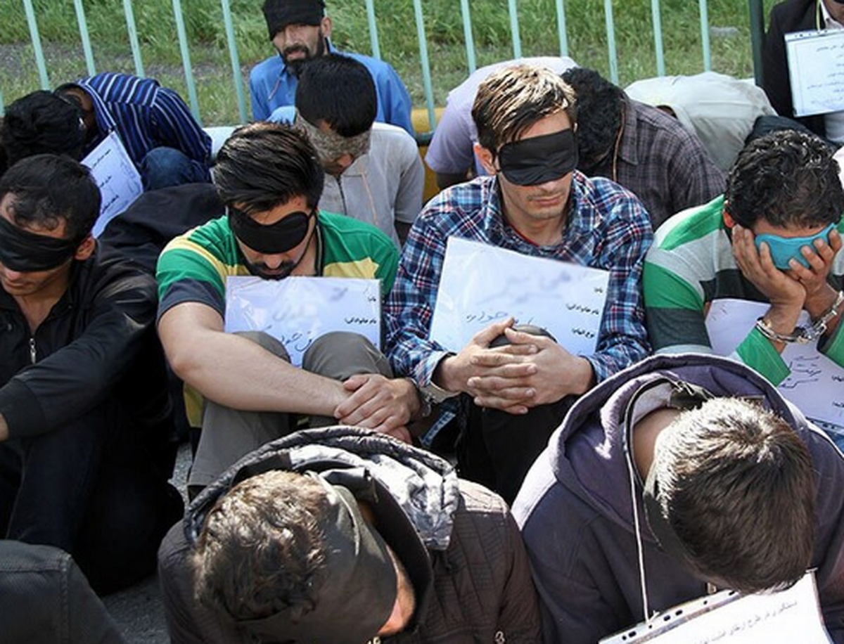 جانشین فرمانده انتظامی استان گفت: در اجرای دهمین مرحله از طرح «آرامش» در شهر مشهد، ۵۷۰ معتاد متجاهر و خرده‌فروش موادافیونی جمع‌آوری و دستگیر شدند.