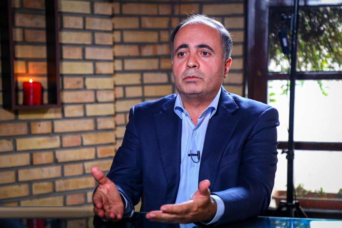 عضو کمیسیون کشاورزی، آب و منابع طبیعی گفت: نوری‌قزلجه از جمله وزرای پیشنهادی است که رای بالایی دارد و می‌تواند اعتماد نمایندگان مجلس را به خود جلب کند و اعضای کمیسیون کشاورزی هم به اتفاق آرا به او رای مثبت داده‌اند.