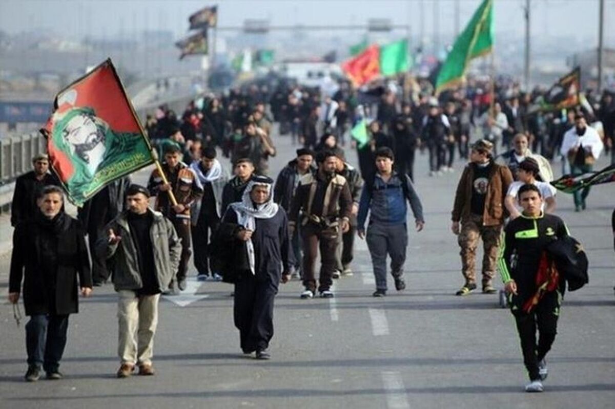 برای پیشگیری از گرمازدگی در پیاده‌روی اربعین نکاتی وجود دارد که در اینفوگرافی مشاهده می‌کنید.