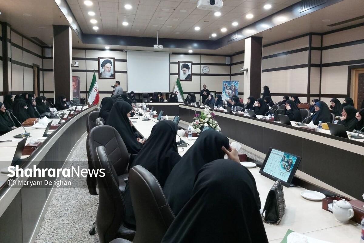 دبیر اجرایی دومین کنگره «بانوان تأثیرگذار» استانی اظهار کرد: یکی از برکاتی که دولت سیزدهم به صورت جریان‌ساز در حوزه زنان انجام داد، اقدام برجسته کنگره ملی بانوان تأثیرگذار بود.