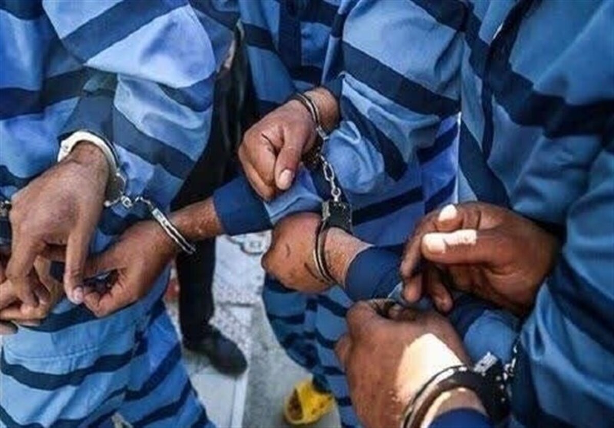 جانشین فرمانده انتظامی خراسان رضوی از دستگیری ۶ متهم و اعتراف آنها به ۳۰۶ فقره سرقت با تلاش شبانه روزی کارآگاهان پلیس آگاهی مشهد خبر داد.