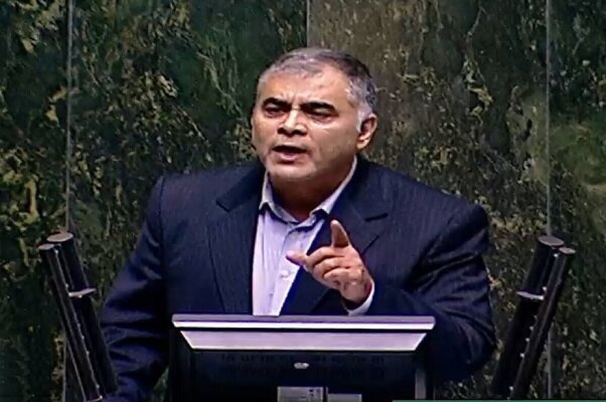 وزیر پیشنهادی نفت گفت: اولویتم این است که ظرف یک سال آینده تولید نفت به میزان ۴۰۰ هزار بشکه در روز نسبت به امروز افزایش پیدا کند.