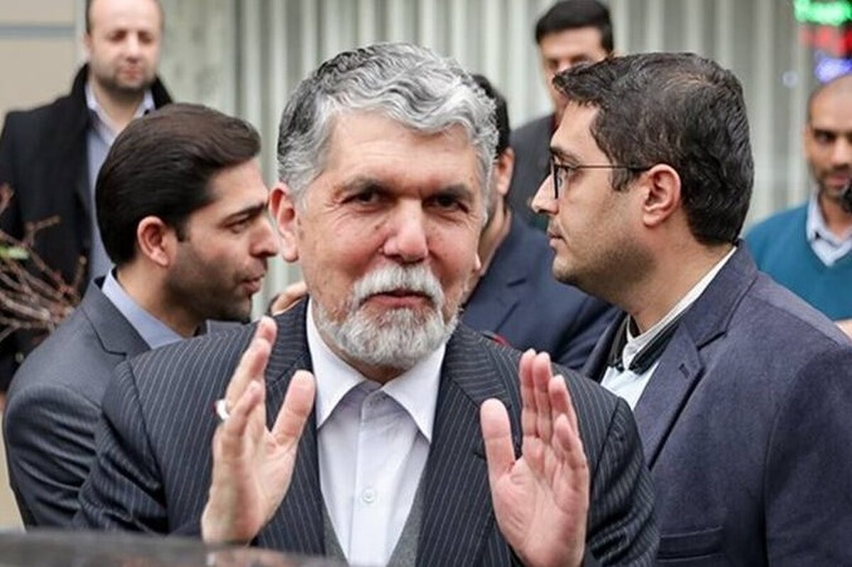 با رأی اعتماد نمایندگان مجلس «سیدعباس صالحی» به عنوان وزیر فرهنگ و ارشاد اسلامی انتخاب و معرفی شد.