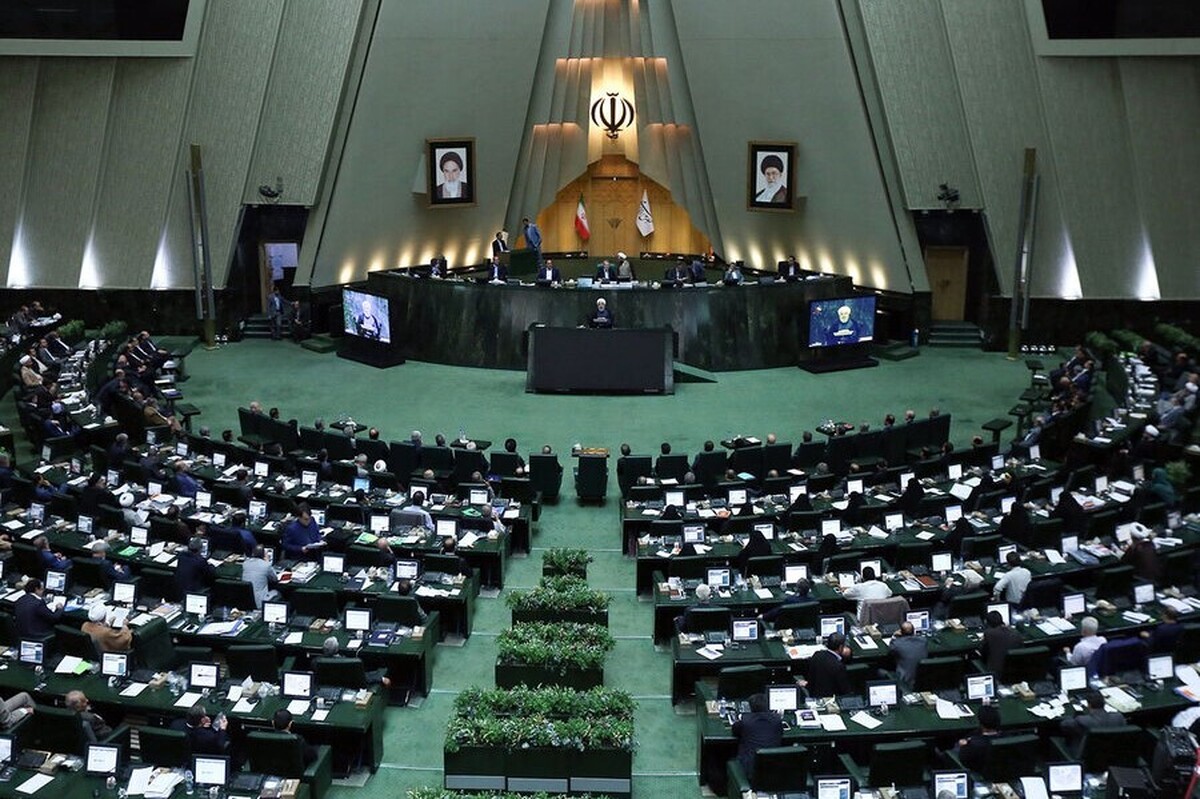 رئیس کمیسیون امور داخلی کشور و شوراها از طرح نمایندگان مجلس شورای اسلامی برای اصلاح قانون انتخابات شوراها و برگزاری این انتخابات به شکل استانی در کشور خبر داد.