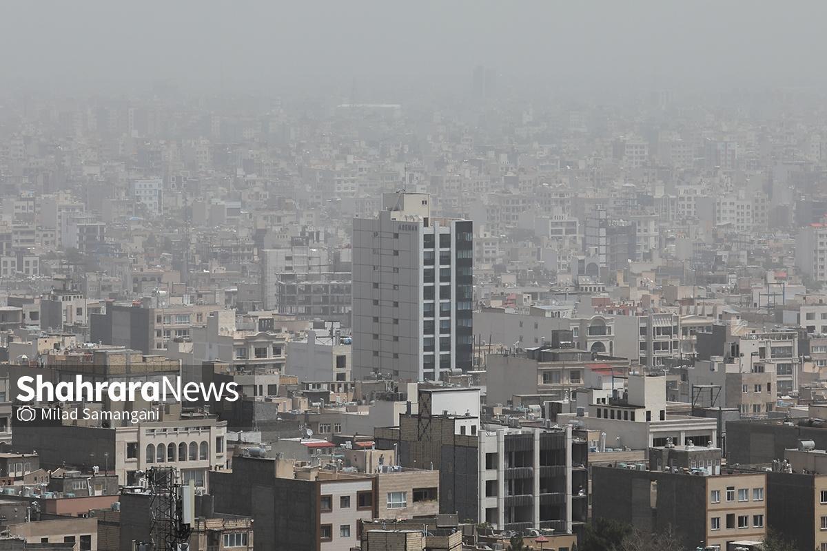 مدیر کل حفاظت محیط زیست خراسان رضوی گفت: کیفیت هوای کلانشهر مشهد، امروز برای سومین روز متوالی در هفته کنونی در شرایط ناسالم و آلوده برای تنفس شهروندان قرار گرفت.