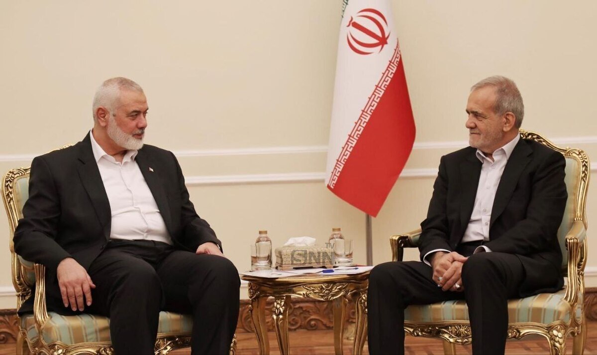 رئیس دفتر سیاسی حماس با رئیس جمهوری اسلامی ایران دیدار و گفت و گو کرد.