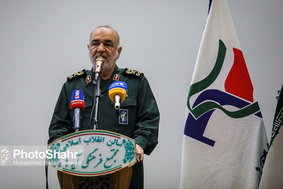 فرمانده کل سپاه پاسداران انقلاب اسلامی گفت: جوانان مومن و متخصص ما توانسته‌اند شناور‌های پیشرفته اقیانوس پیما، سلاح‌های جدید و مهم، موشک‌های با برد مختلف، اژدر‌های زیر‌سطحی، پهپاد‌های برد‌بلند، سامانه‌های جنگ الکترونیک مدرن را بسازند.